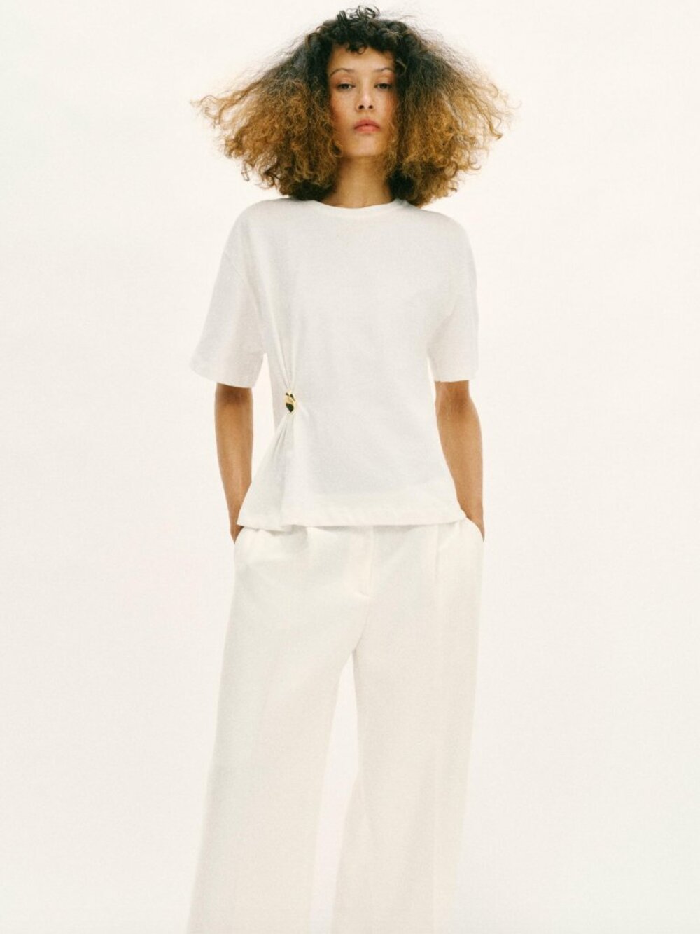 ZARA NWT Heavy Cotton Appliqué T-Shirt - Oyster White Size M
